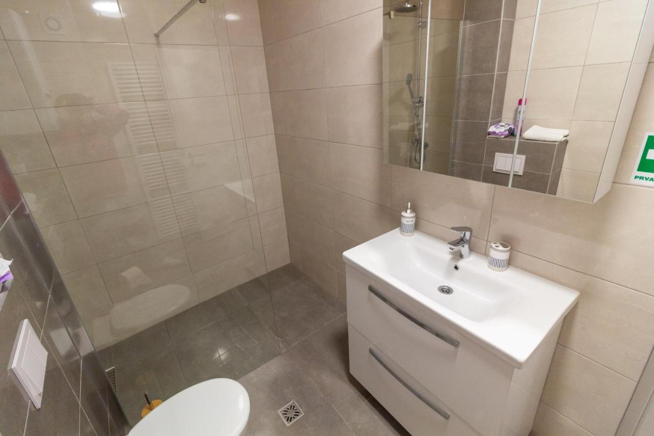 Gajeva Rooms - Stockholm Apartment Self Check-In فيروفيتيكا المظهر الخارجي الصورة